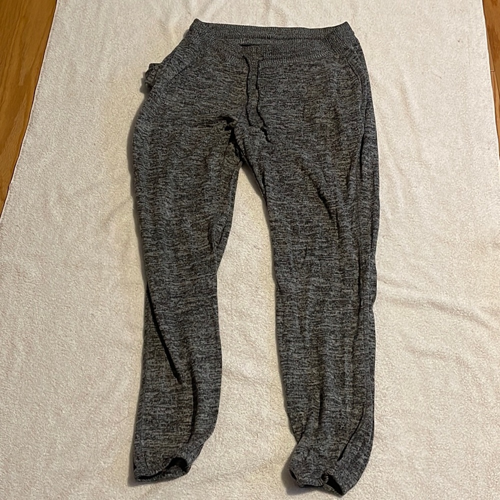 Harmony Balance pants size small pre-owned